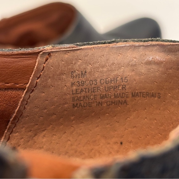 Kork-Ease womens Holmes Wedge Ankle Bootie Black Leather side zip size 8.5 - Picture 11 of 11